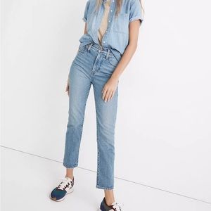 Madewell The Petite Perfect Vintage Jean in Banner Wash. Size 23.